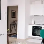 Design - Free Parking Apartman