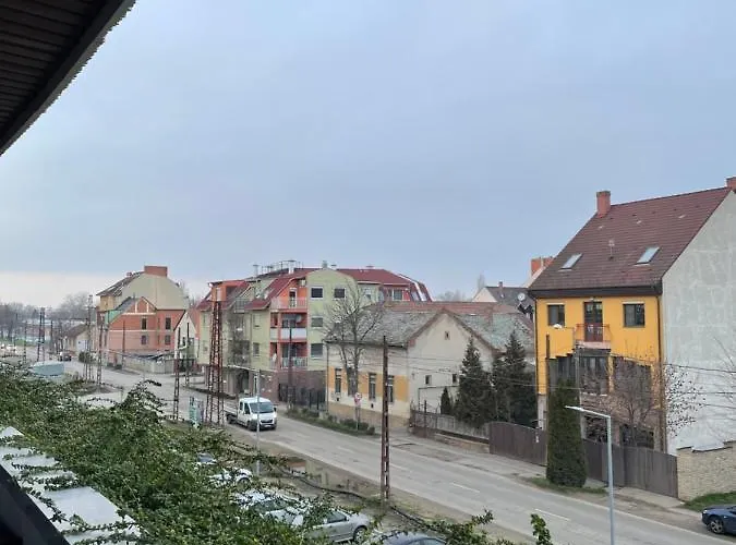Design - Free Parking * Szeged
